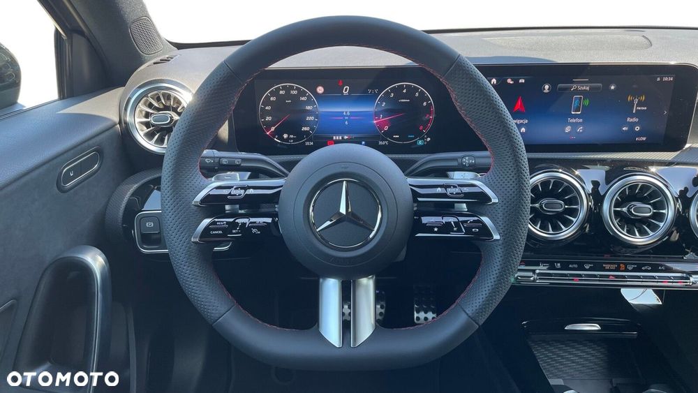 Mercedes-Benz Klasa A 200 AMG Line 7G-DCT - 7