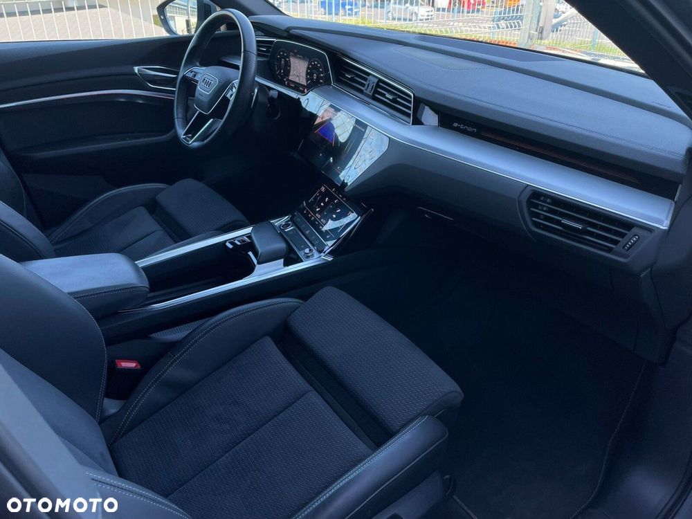 Audi e-tron Sportback - 21