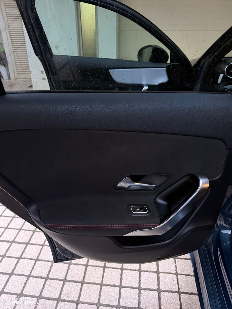 Mercedes-Benz A 250 e AMG Line - 21
