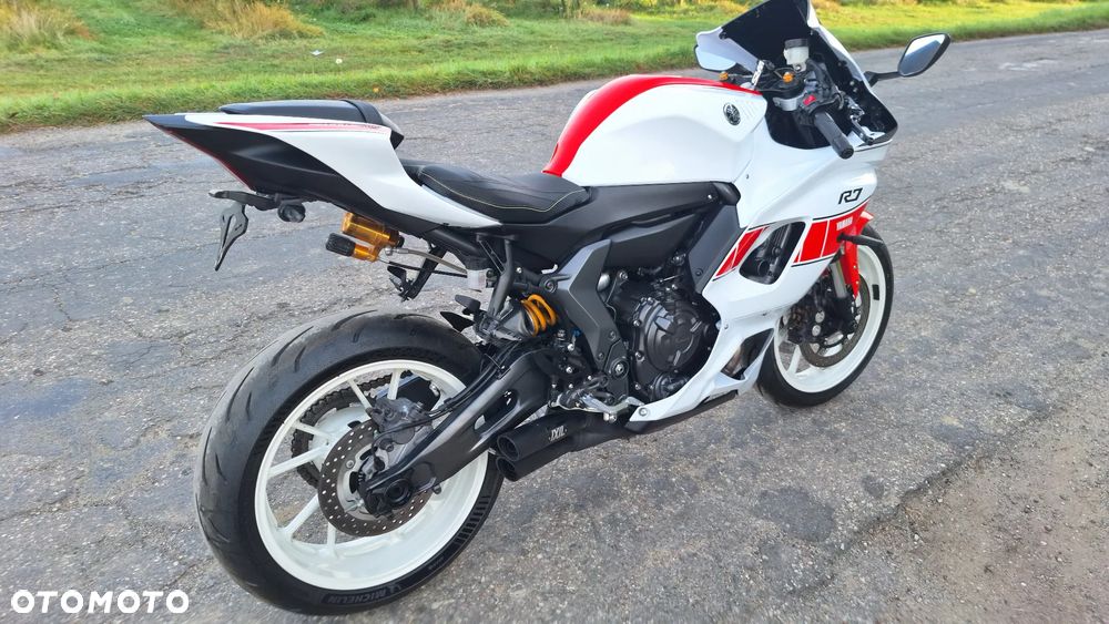 Yamaha R7 - 39