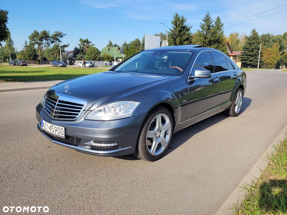 Mercedes-Benz S-Class 2009 photo 3