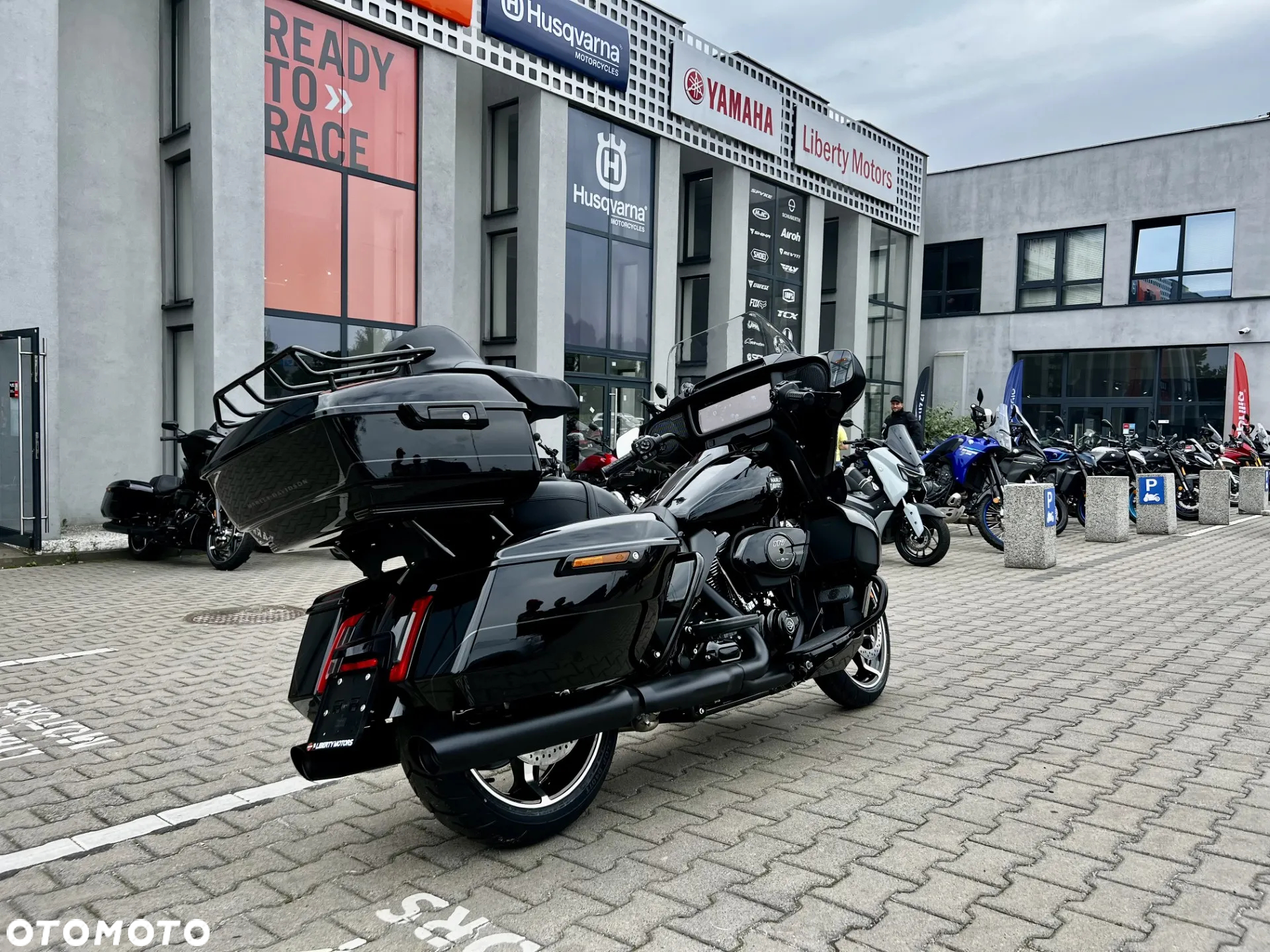 Harley-Davidson Touring Street Glide - 5