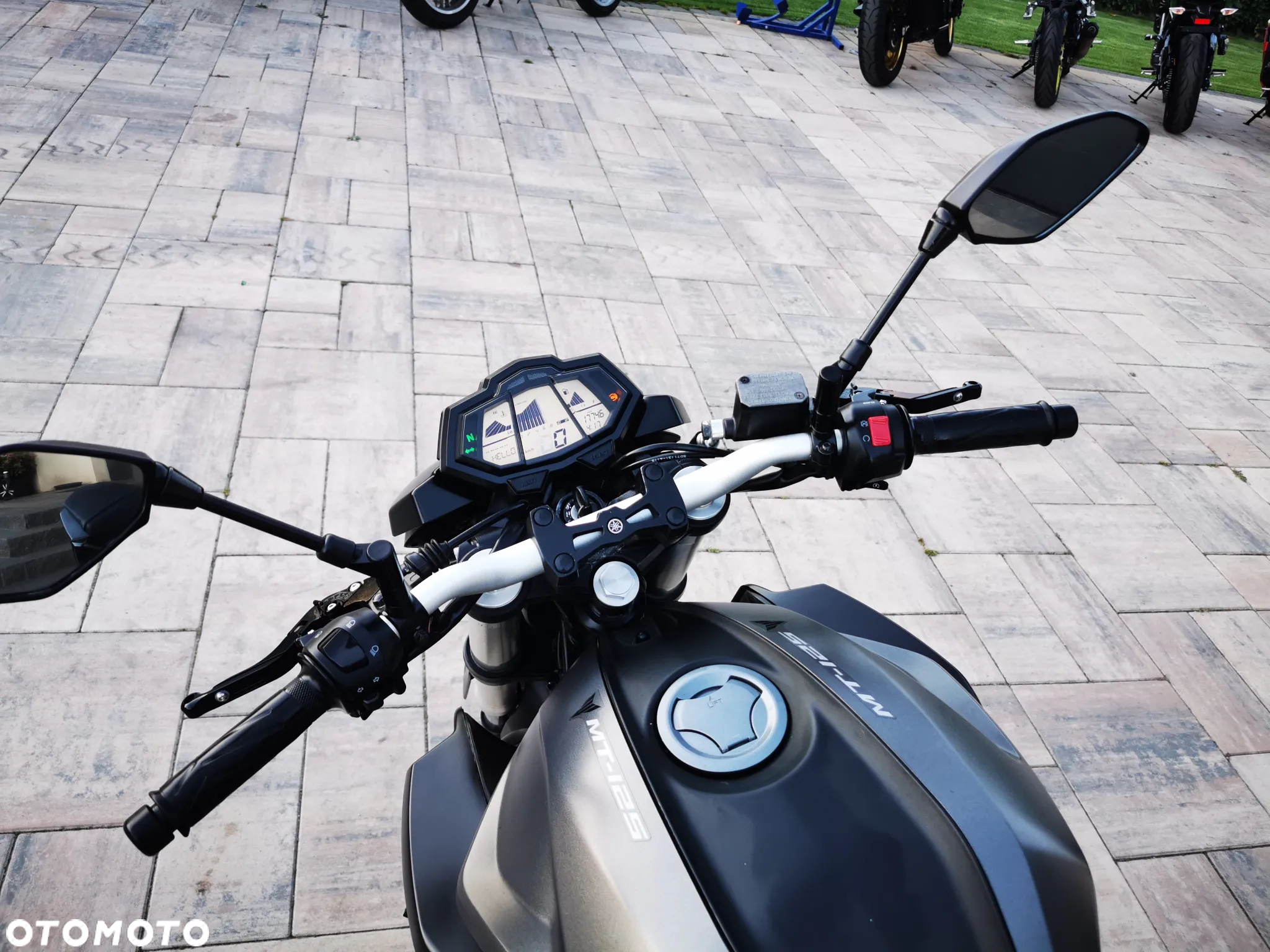 Yamaha MT - 16