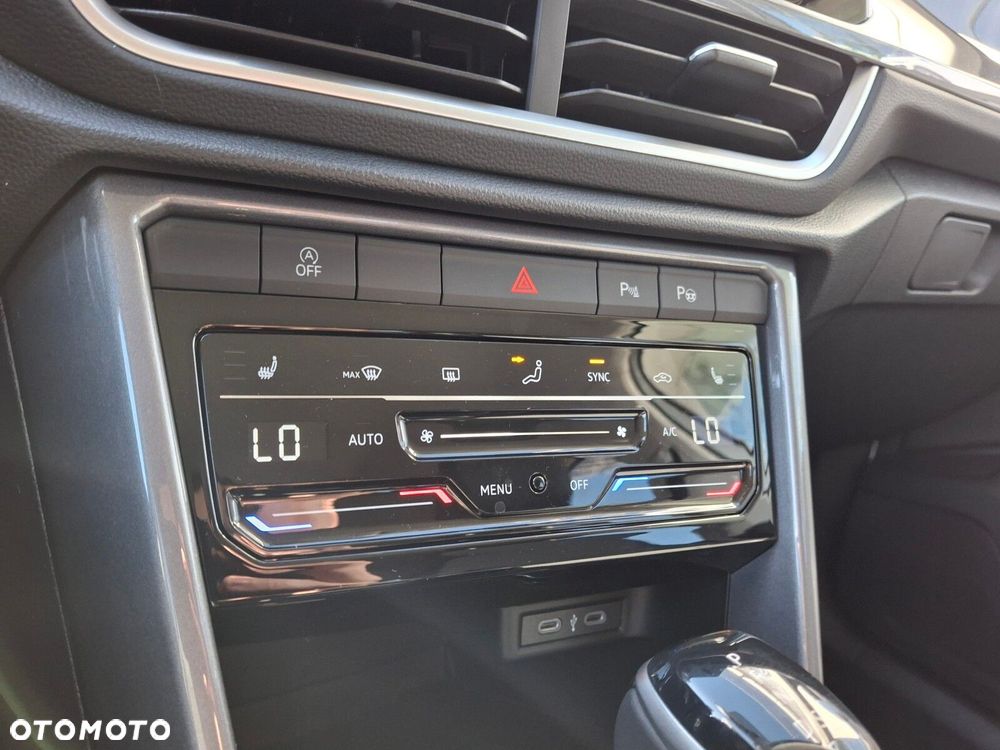 Volkswagen T-Roc - 24
