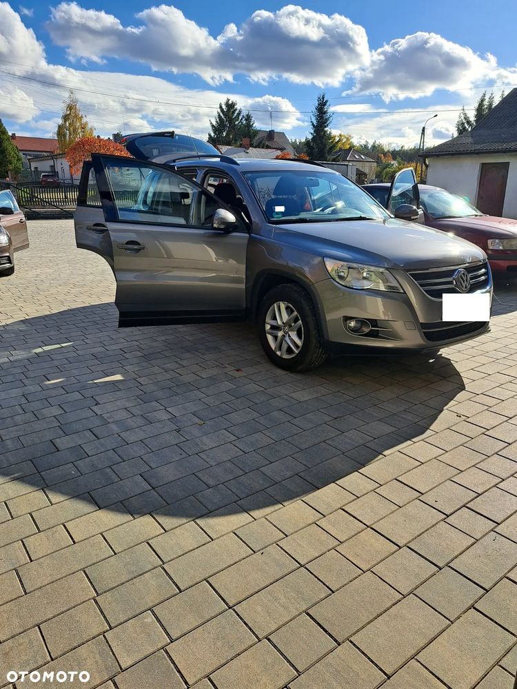 Volkswagen Tiguan - 2