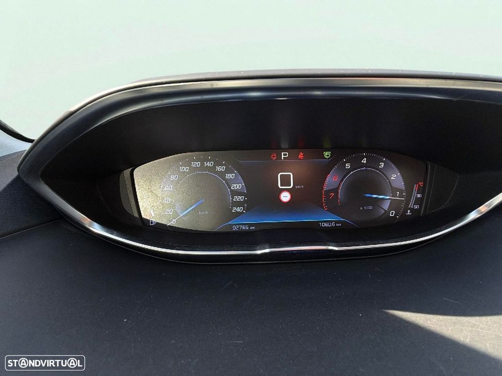 Peugeot 3008 1.2 PureTech Allure EAT8 - 16