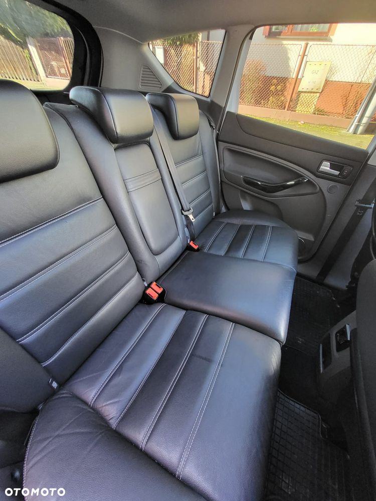 Ford Kuga 2.0 TDCi 4x4 Titanium - 15