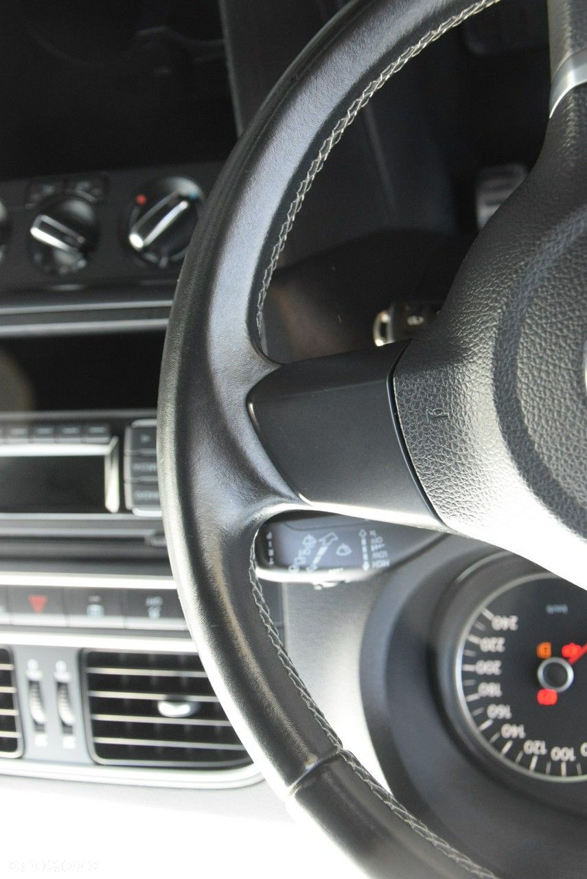 Volkswagen Polo 1.2 Style - 25