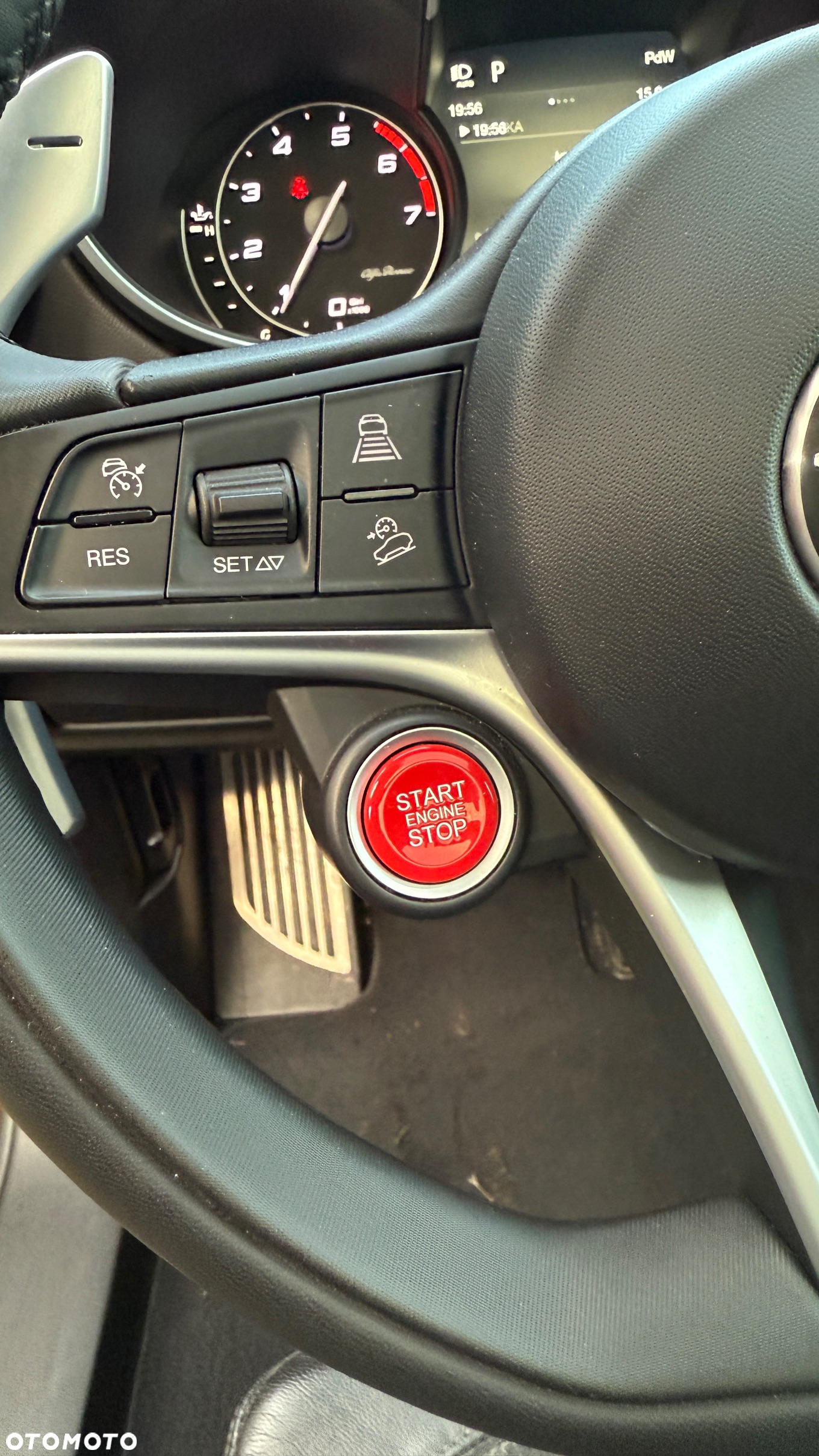 Alfa Romeo Stelvio 2.0 Turbo 16V AT8-Q4 Veloce Ti - 25