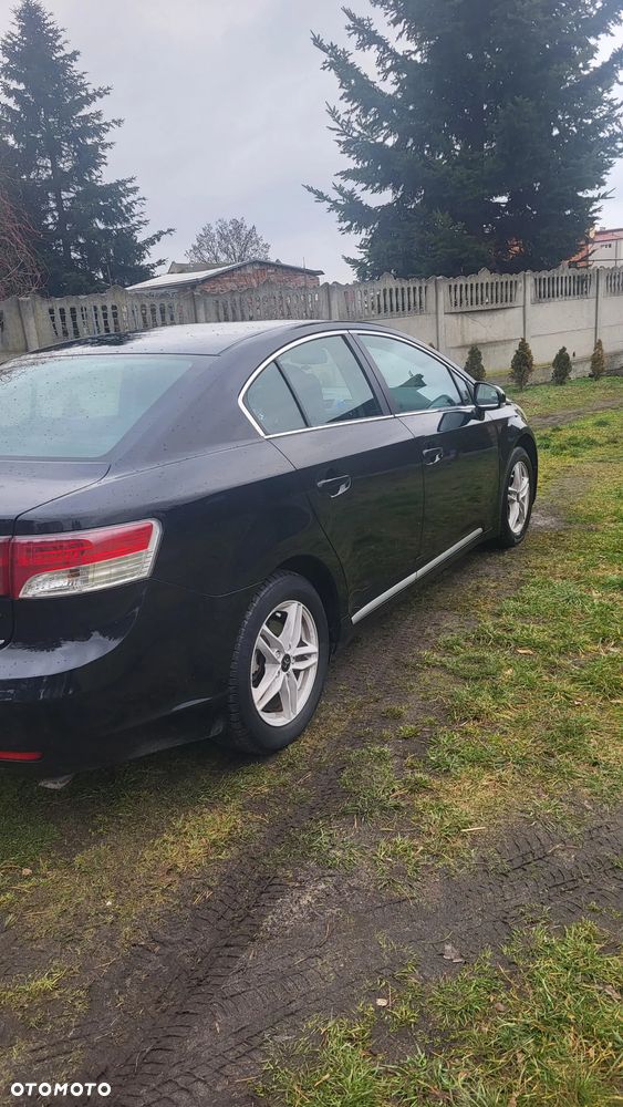Toyota Avensis 2.0 D-4D 2010 - 3