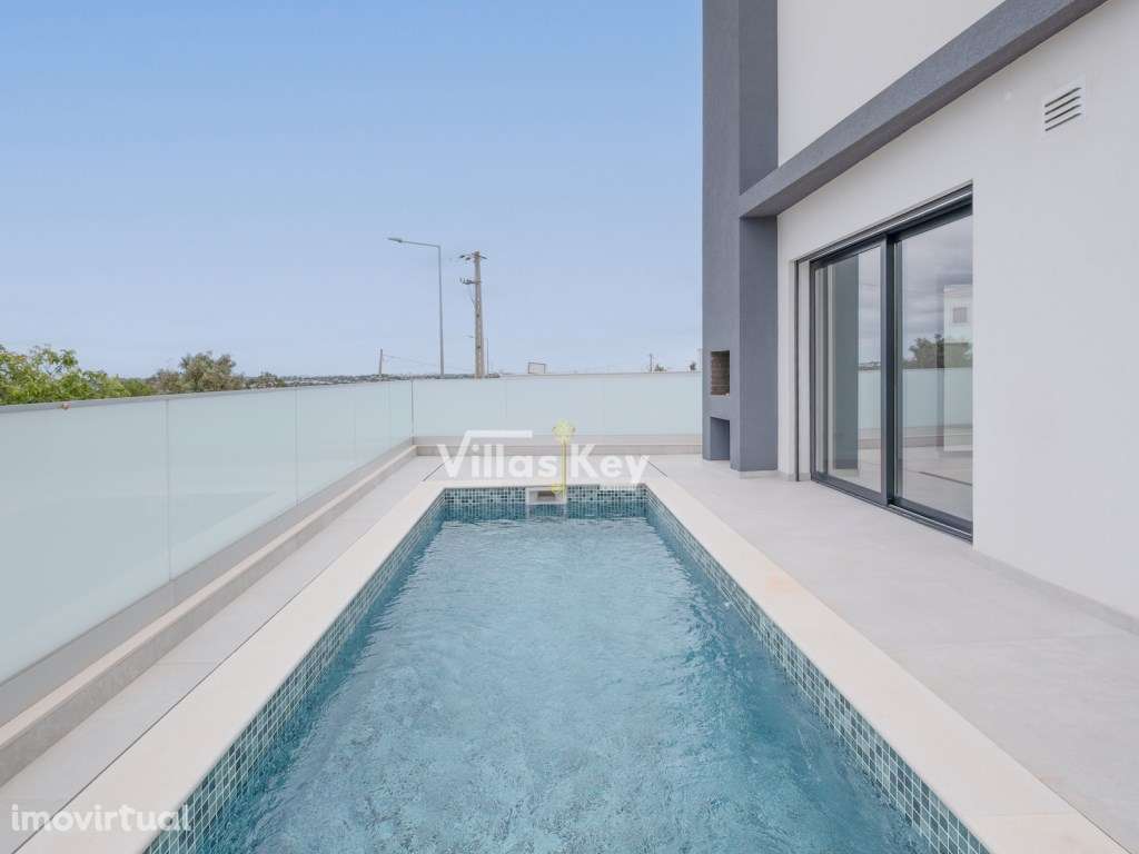 Moradia com 3 quartos, vista campo e mar em Mexilhoeira/Algarve/Por... - Grande imagem: 2/35