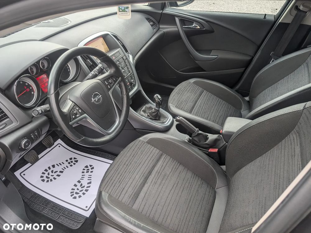 Opel Astra 1.4 Turbo Style - 10