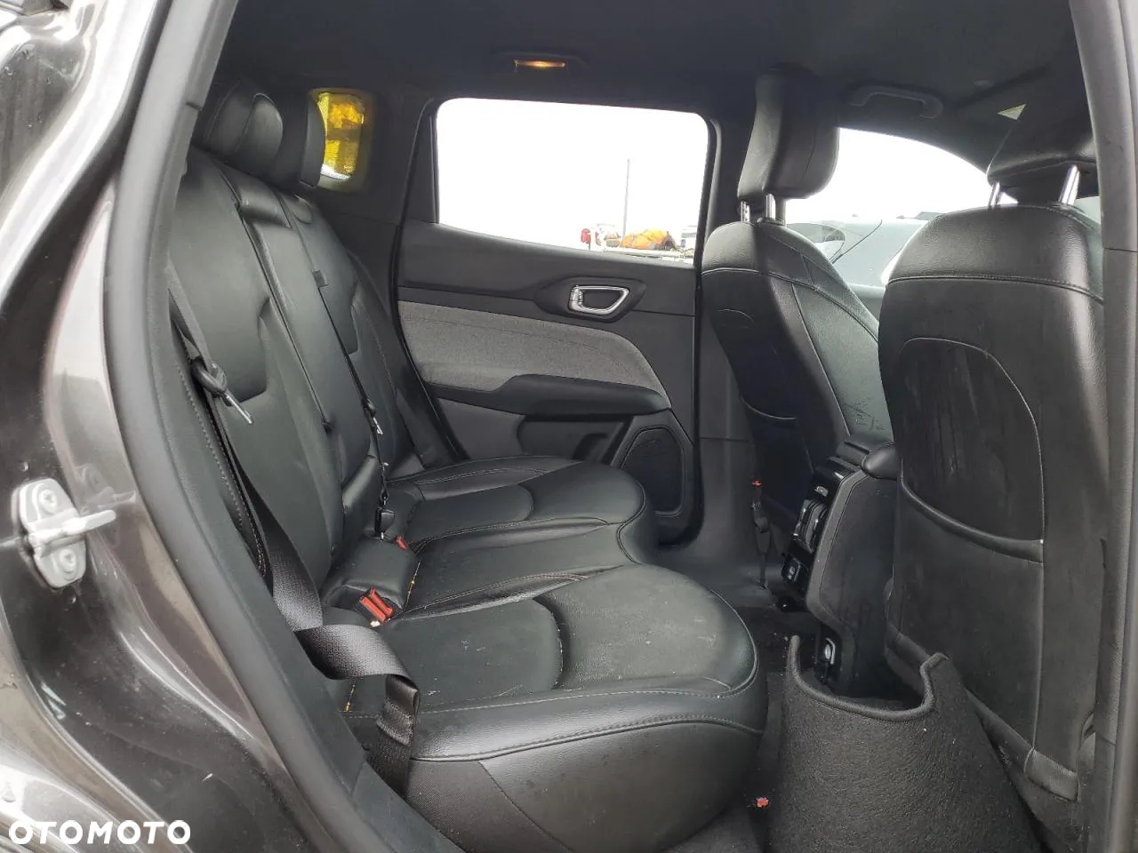 Jeep Compass - 11