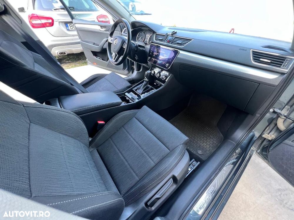 Skoda Superb 2.0 TDI DSG Style - 2