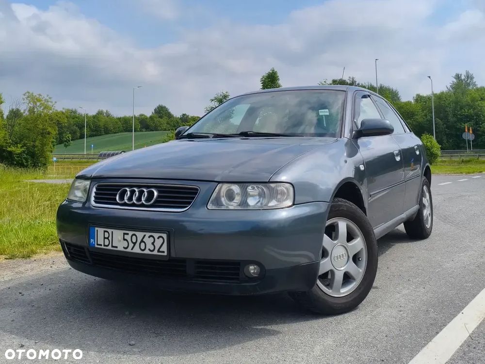 Audi A3 Sportback 1.6 Ambiente - 2