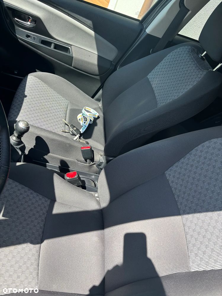 Toyota Yaris 1.33 VVT-i Comfort - 10