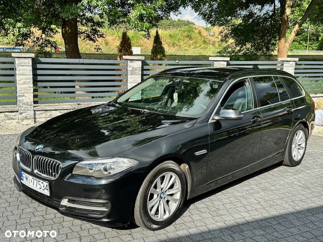 BMW Seria 5 520d Luxury Line