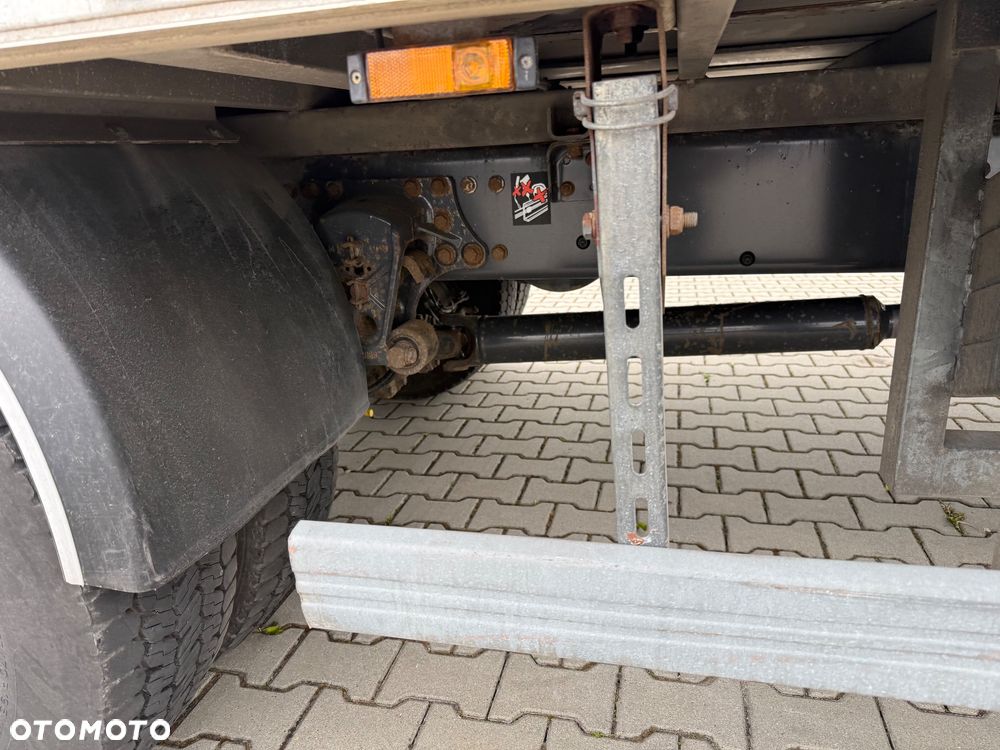 Renault D16 / 240 KM / DMC 16 TON / KONTENER + DUŻA WINDA 2000 KG / TYŁ PODUSZKA / TYLKO 176.000KM / DO ZABUDOWY / SPROWADZONY / STAN BDB / / / - 24