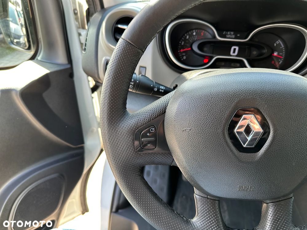 Renault Trafic - 9
