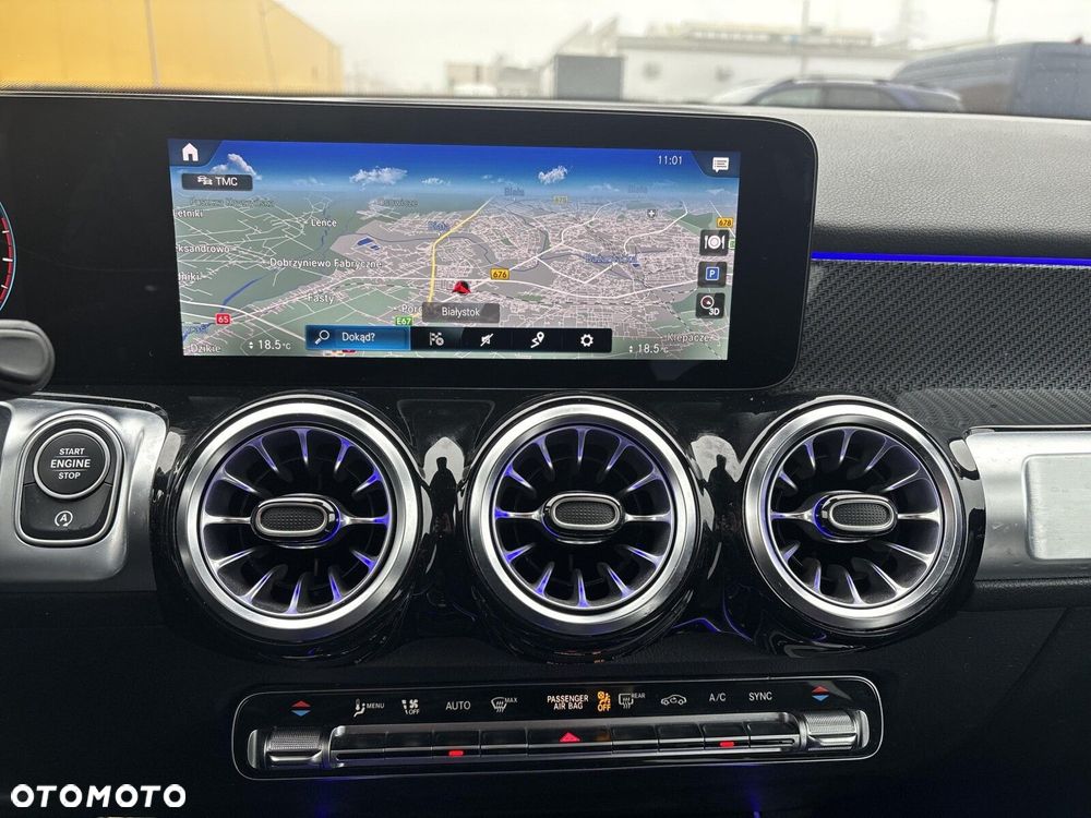 Mercedes-Benz GLB 200 4-Matic AMG Line 8G-DCT - 27