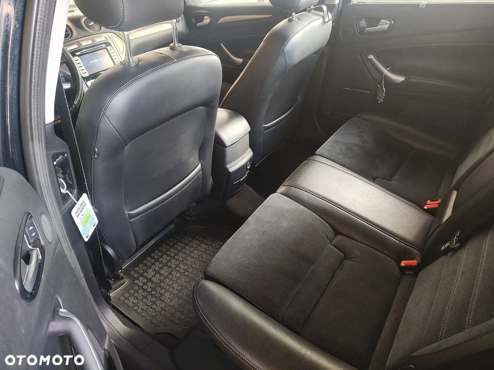 Ford Mondeo 2.5 Titanium - 8