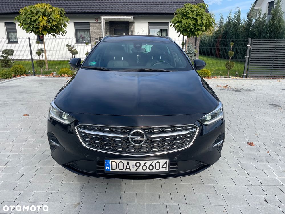 Opel Insignia - 1