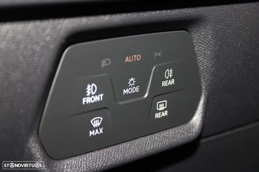 SEAT Leon ST 2.0 TDI Style - 11