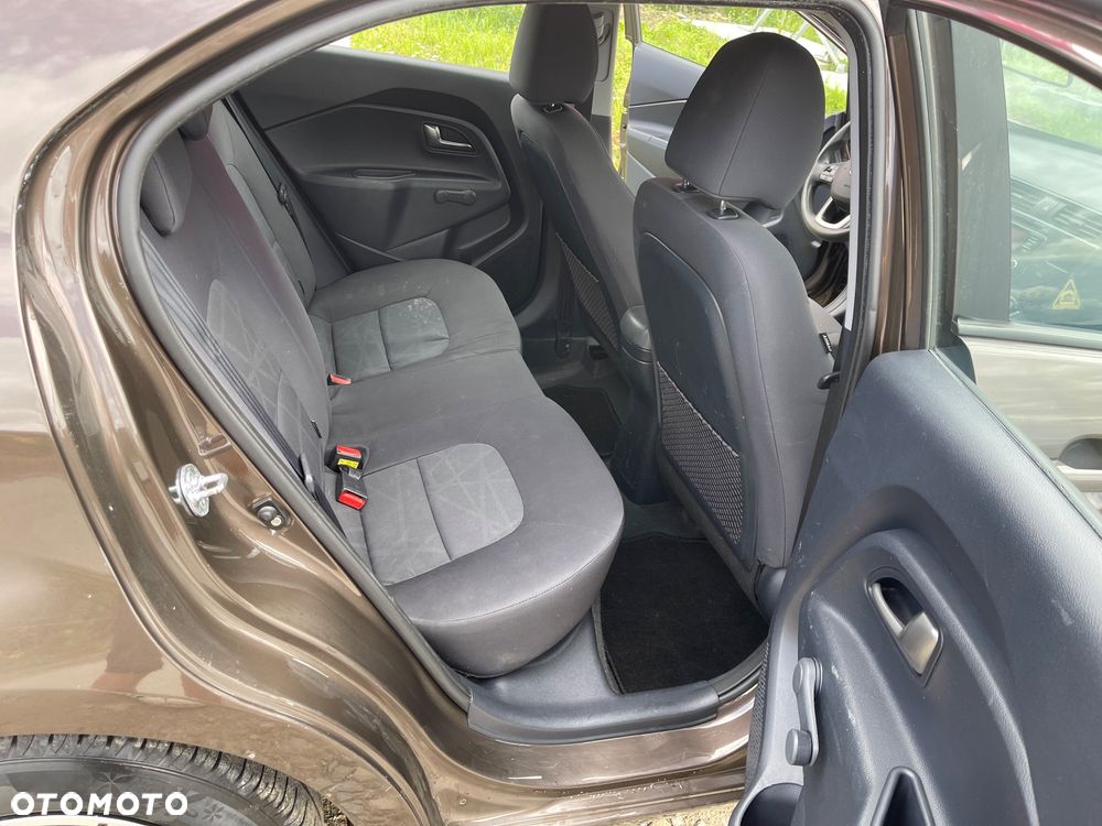 Kia Rio 1.2 Attract - 12