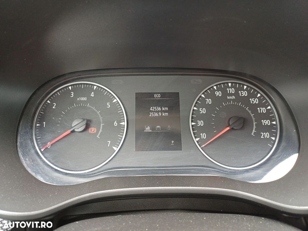 Dacia Logan TCe 90 MT5 Expression - 15