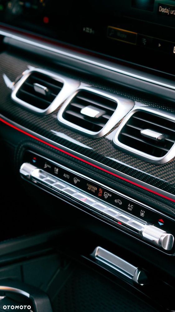 Mercedes-Benz GLE - 25