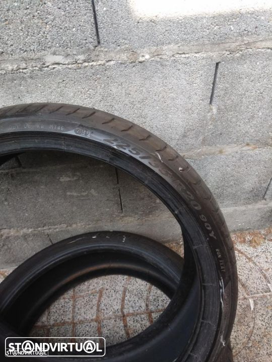 Ref 008 // 2 Pneus 225/35/20´ Pirelli Pzero RFT 90Y com +80% piso - 2