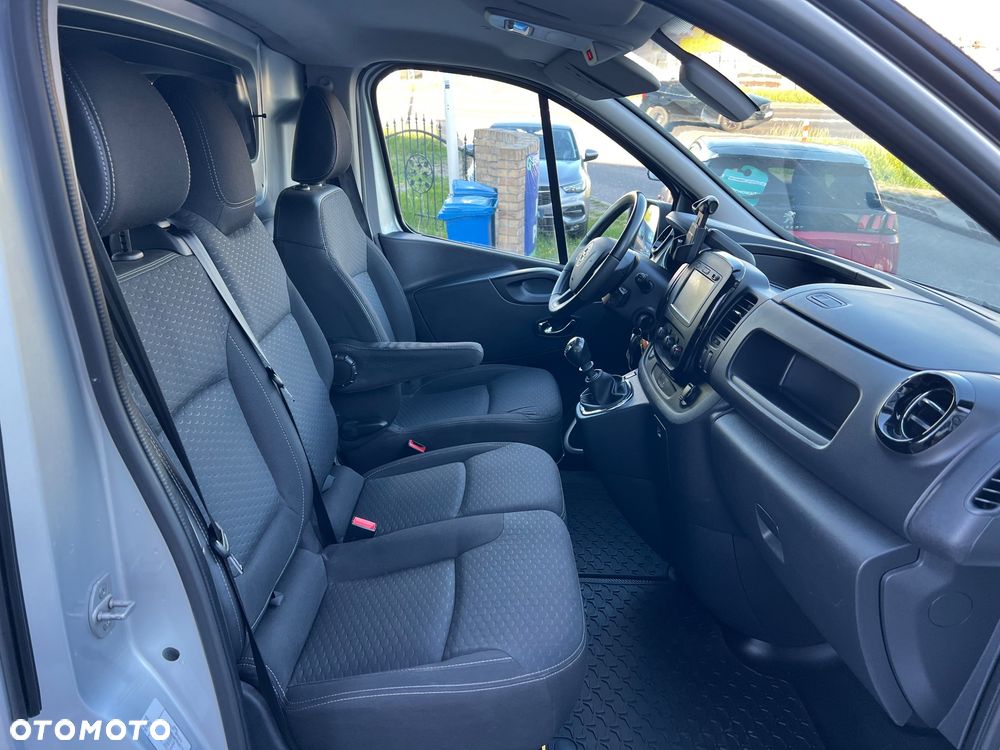 Opel Vivaro - 26