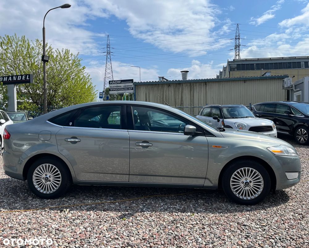 Ford Mondeo 2.0 Ghia - 4