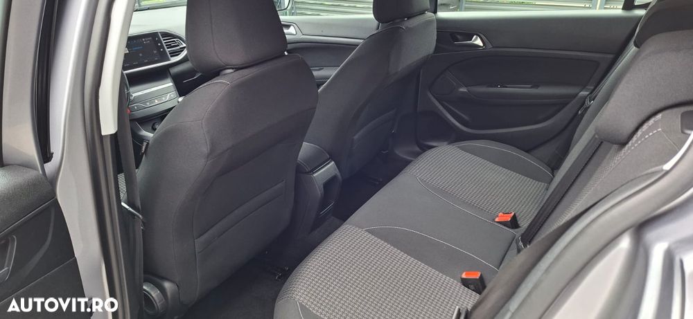 Peugeot 308 BlueHDi 130 Stop & Start Allure Business-Paket - 10