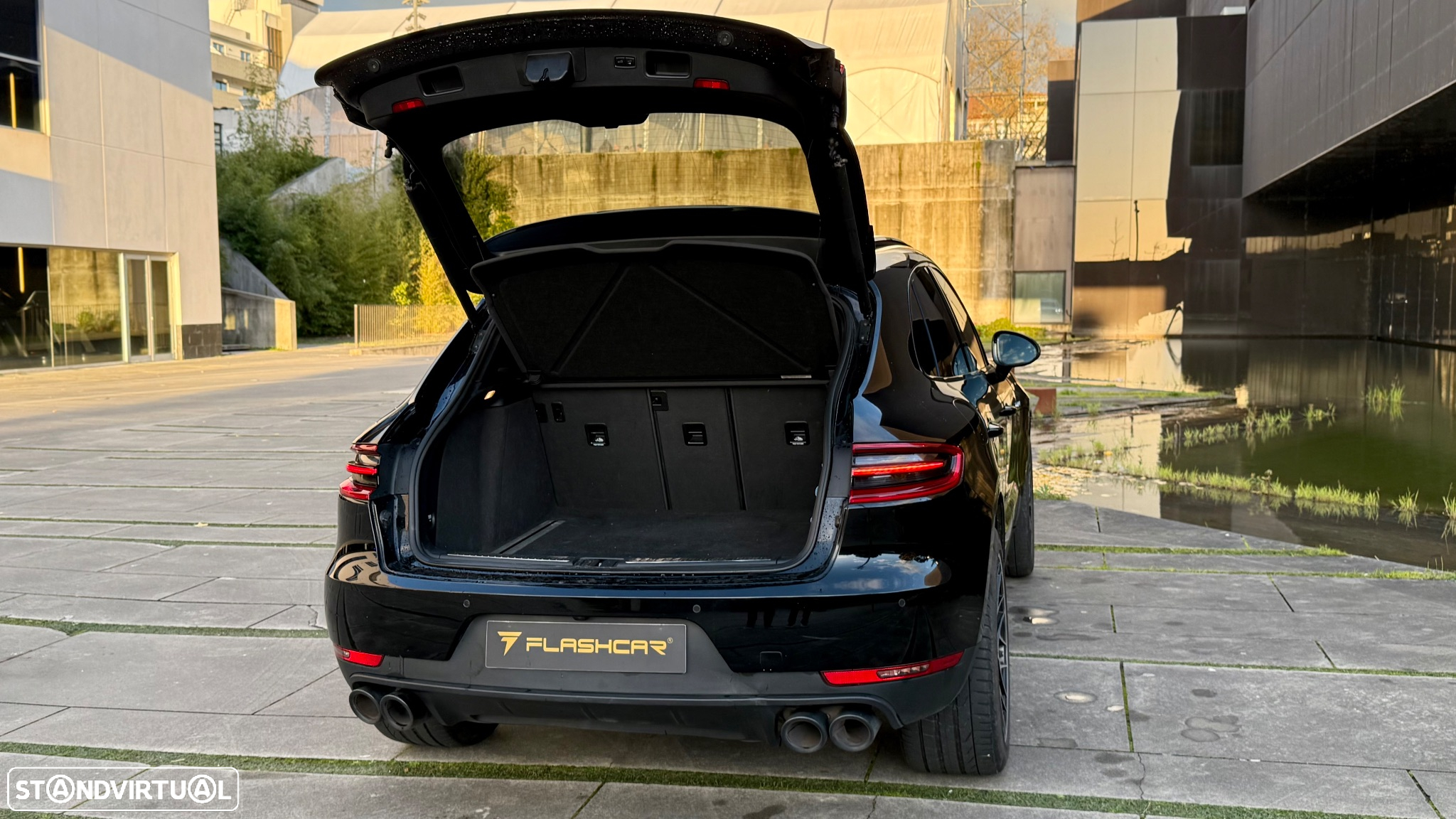 Porsche Macan S - 25