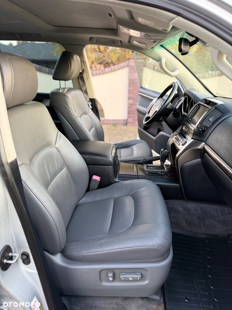 Toyota Land Cruiser LC 4.5 V8 D-4D Prestige 7os - 14