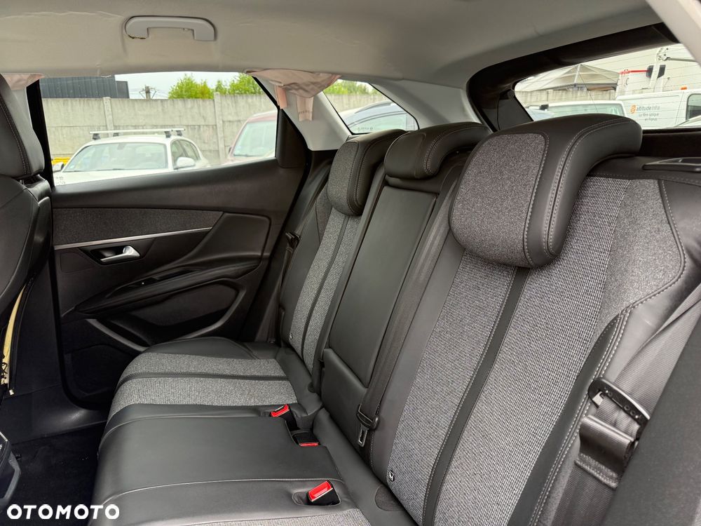 Peugeot 3008 - 12