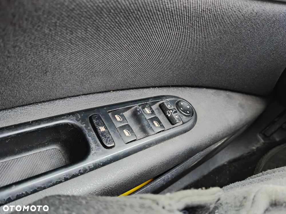 Peugeot 407 2.0 Premium - 23