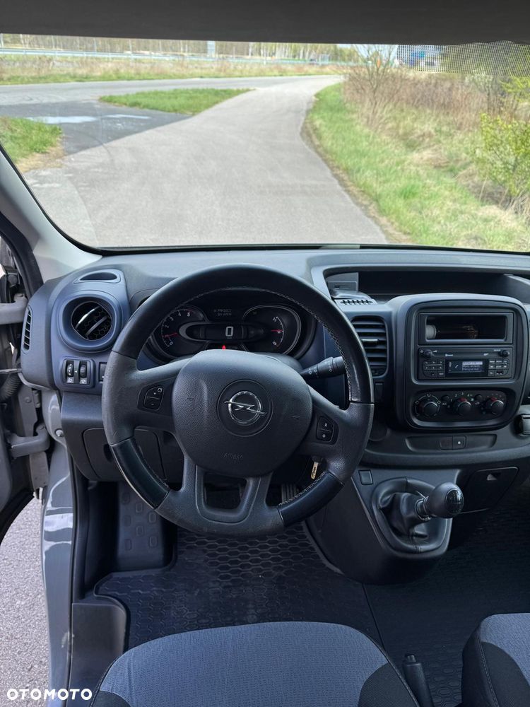 Opel Vivaro - 9
