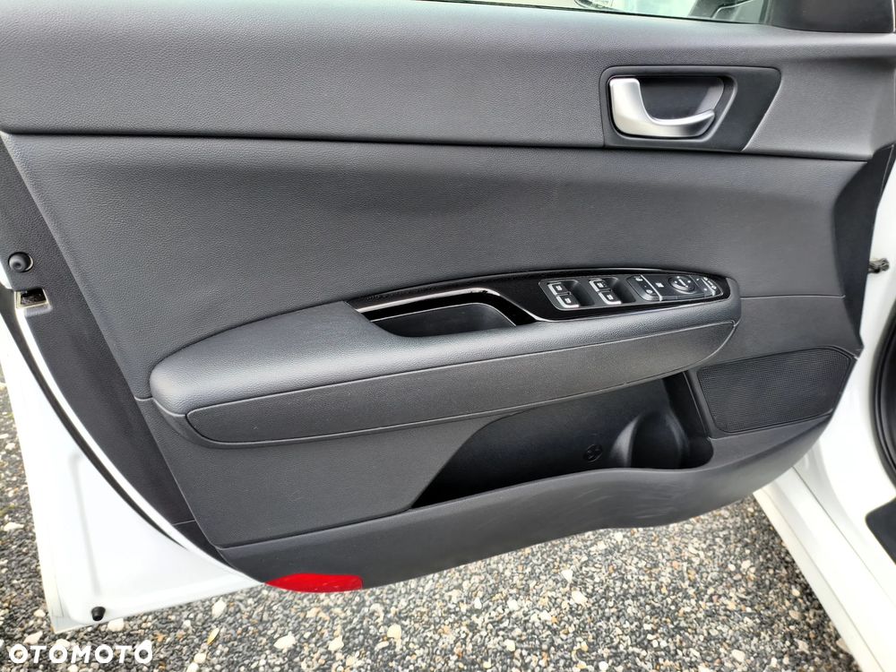 Kia Optima Sportagon 2.0 CVVL Vision - 20