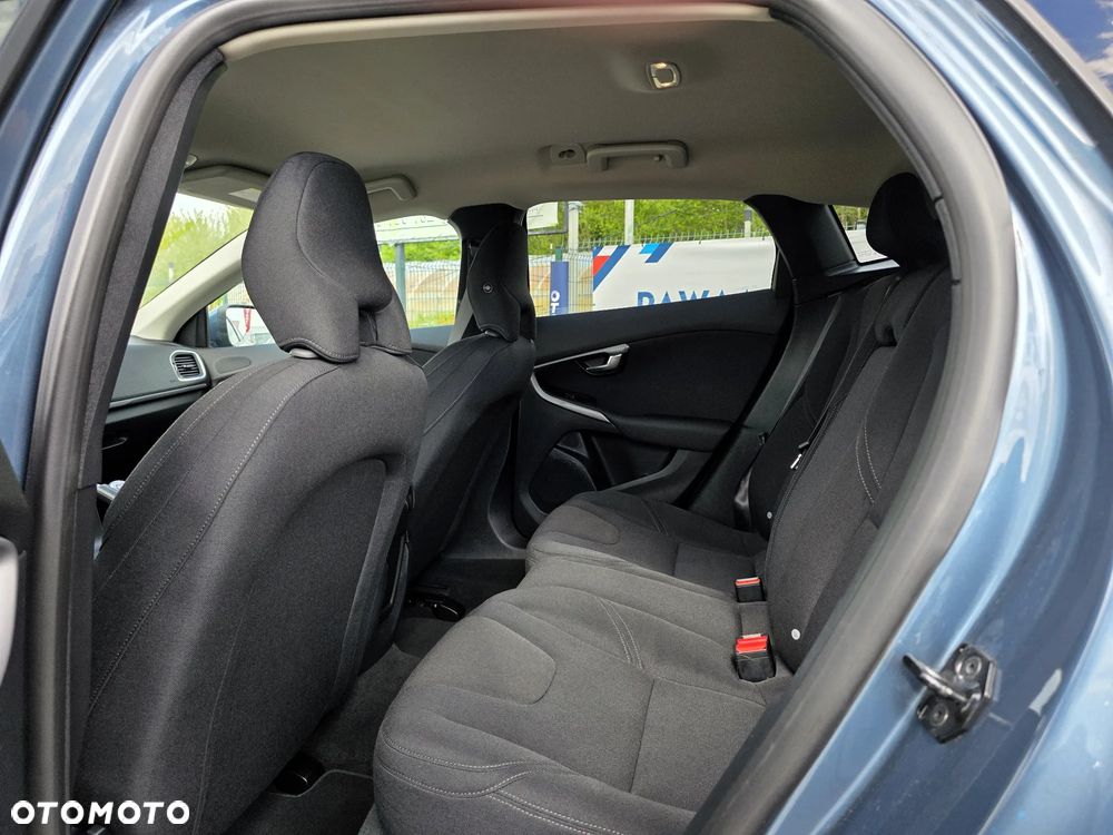 Volvo V40 T3 - 13