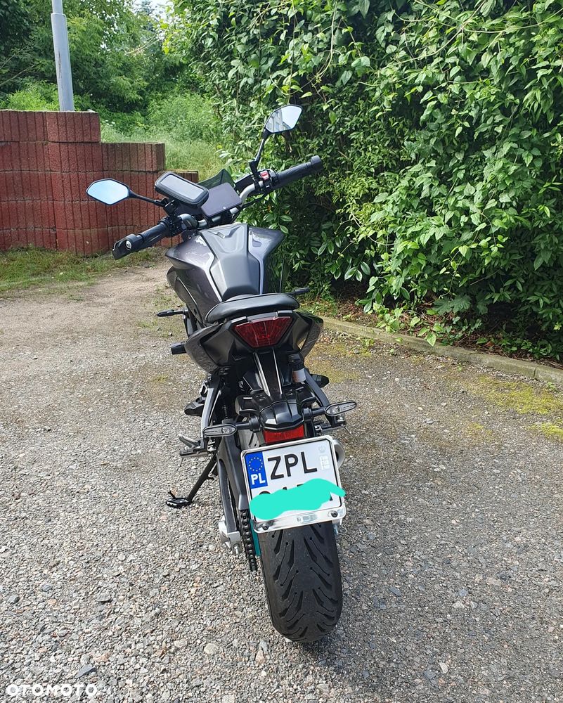 Yamaha MT - 5
