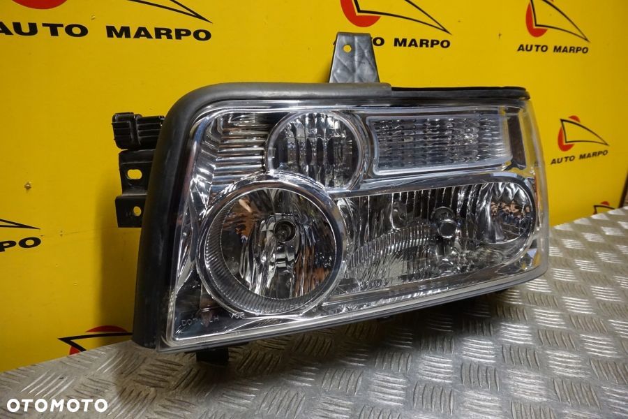 INFINITI QX56 QX80 2004 - REFLEKTOR LAMPA XENON LEWA USA - 3