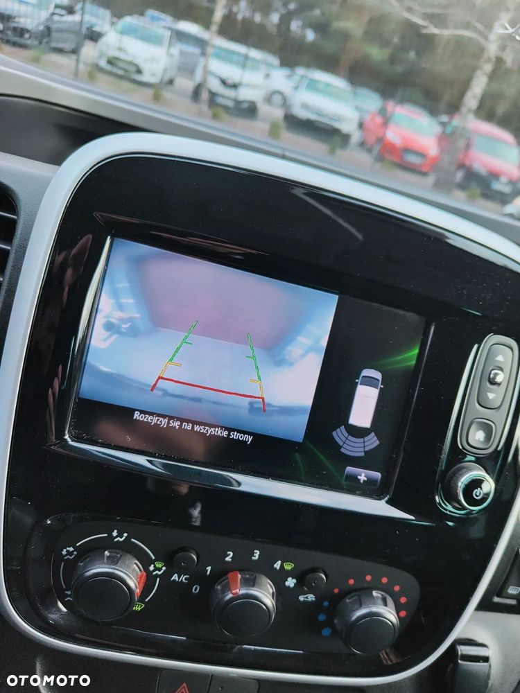 Renault Trafic Grand Combi Expression - 19