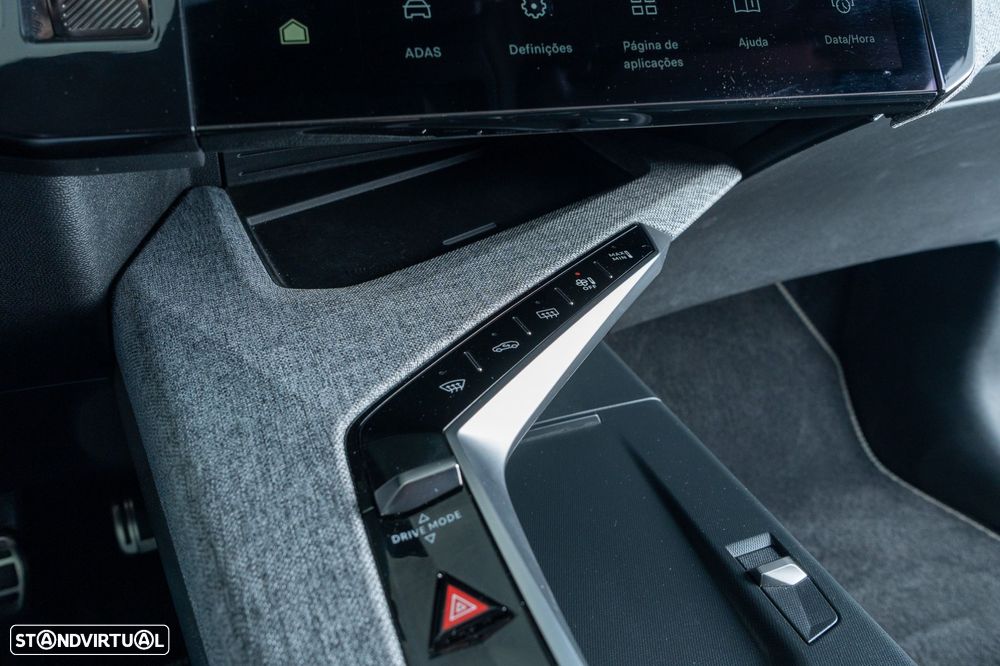 Peugeot E-3008 73 kWh GT - 27