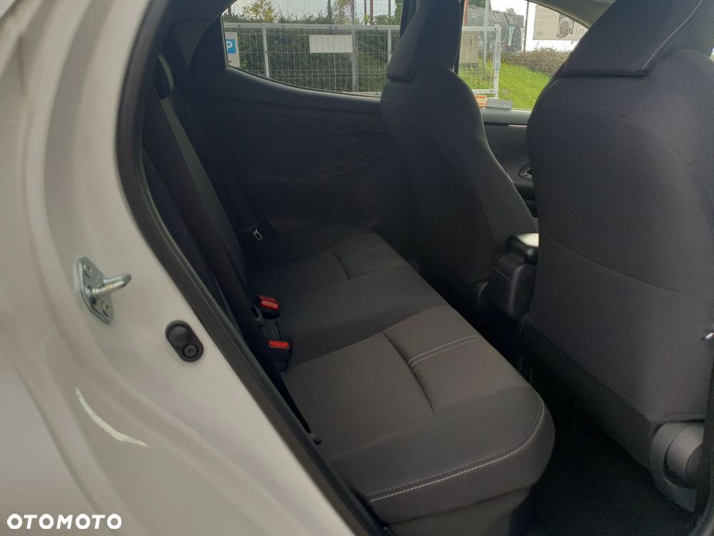 Toyota Yaris Hybrid 1.5 Selection Style - 11