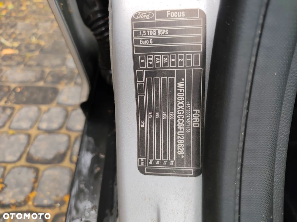 Ford Focus 1.5 TDCi SYNC Edition - 15