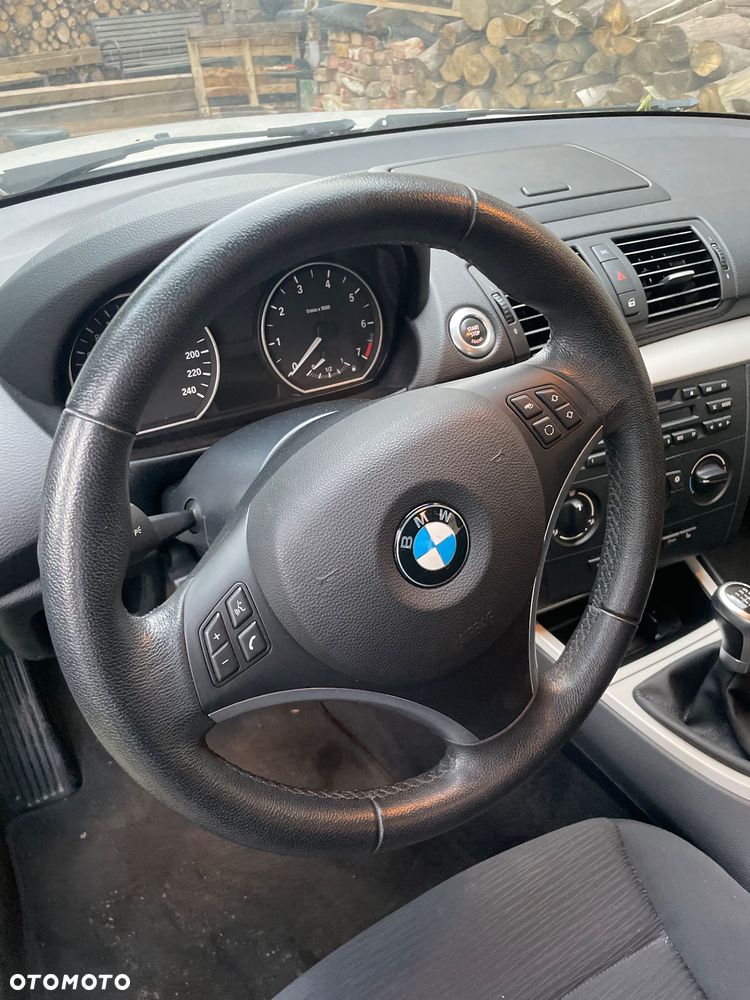 BMW Seria 7 750i - 26