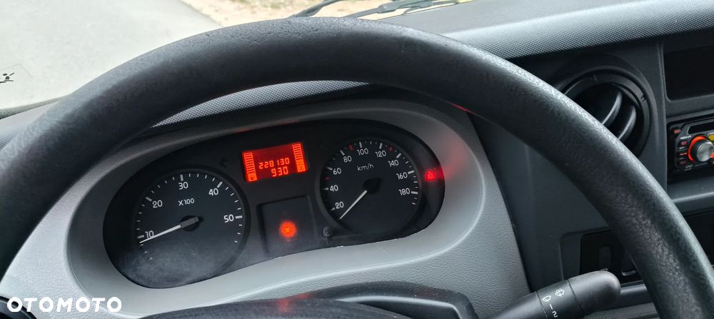Renault Master 2.5 DCI 150KM 228 tys km - 7