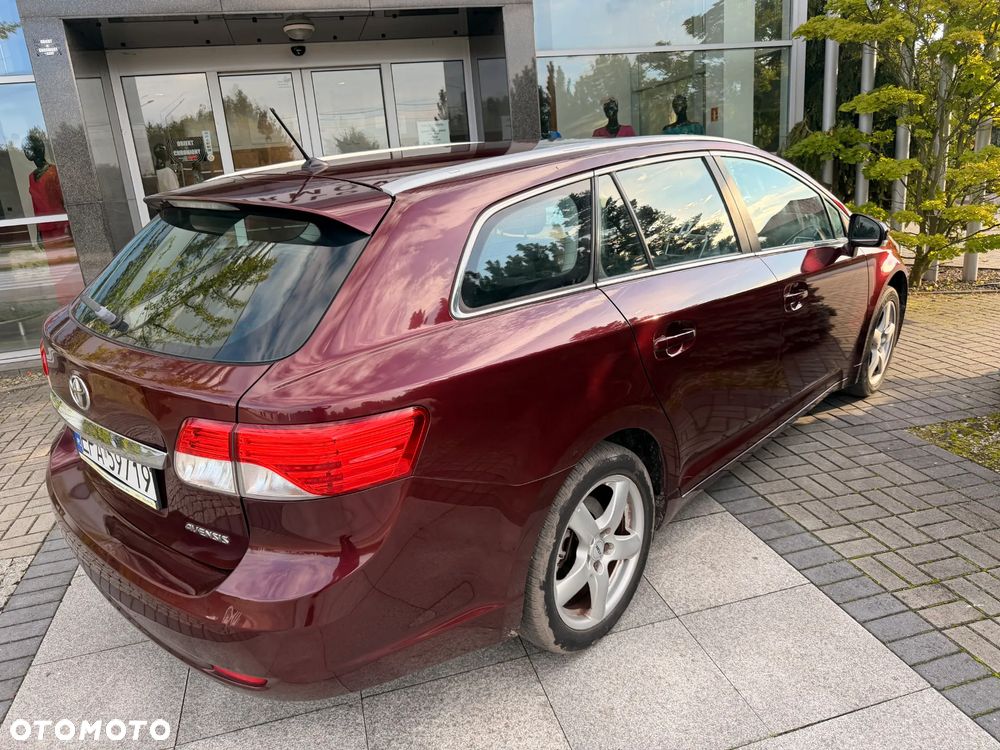 Toyota Avensis 1.8 Multidrive S Executive - 32